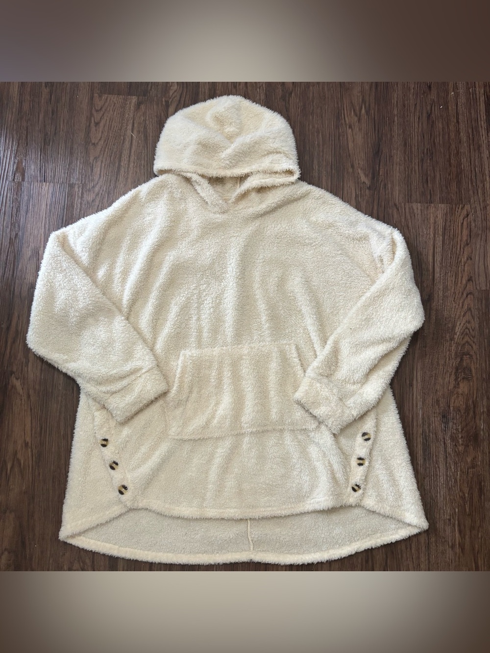 The Sweatshirt Project Cream Sherpa Fleece Pullover Hoodie 2X Button Detail